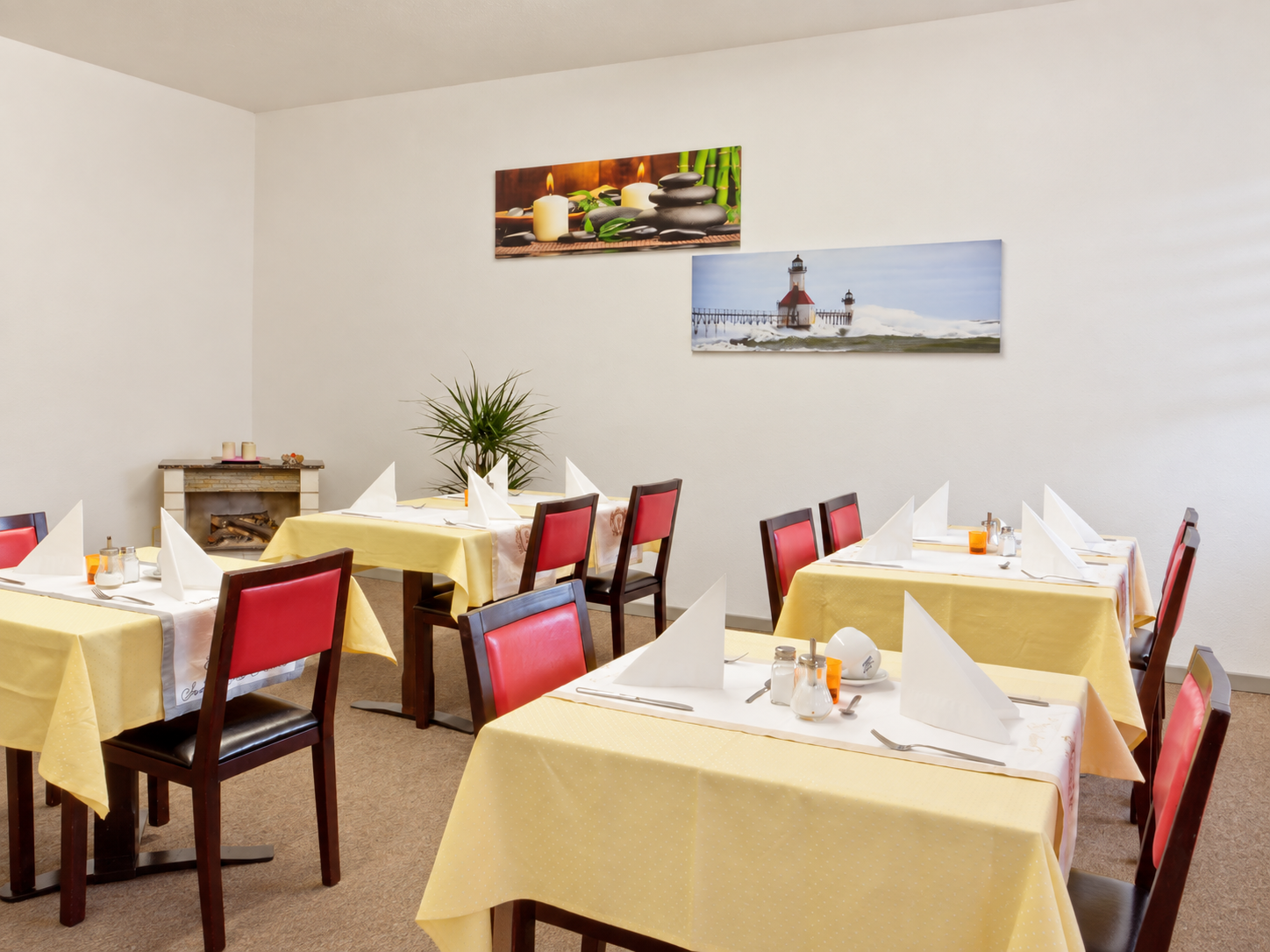 hotel ganita breakfast1
